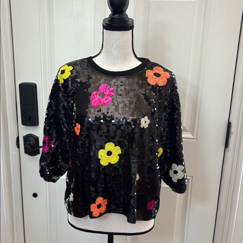 Sequin Flowers Motif Top